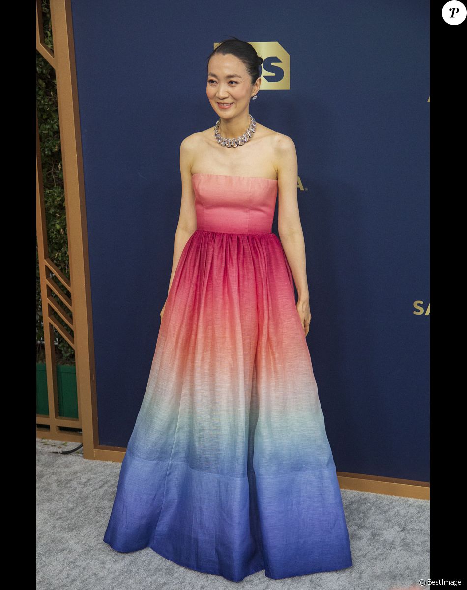 Kim Joo-ryoung (de la série Squid Game) assiste à la 28ème cérémonie des "Screen Actors Guild Awards" ("SAG Awards") à Santa Monica. Le 27 février 2022.