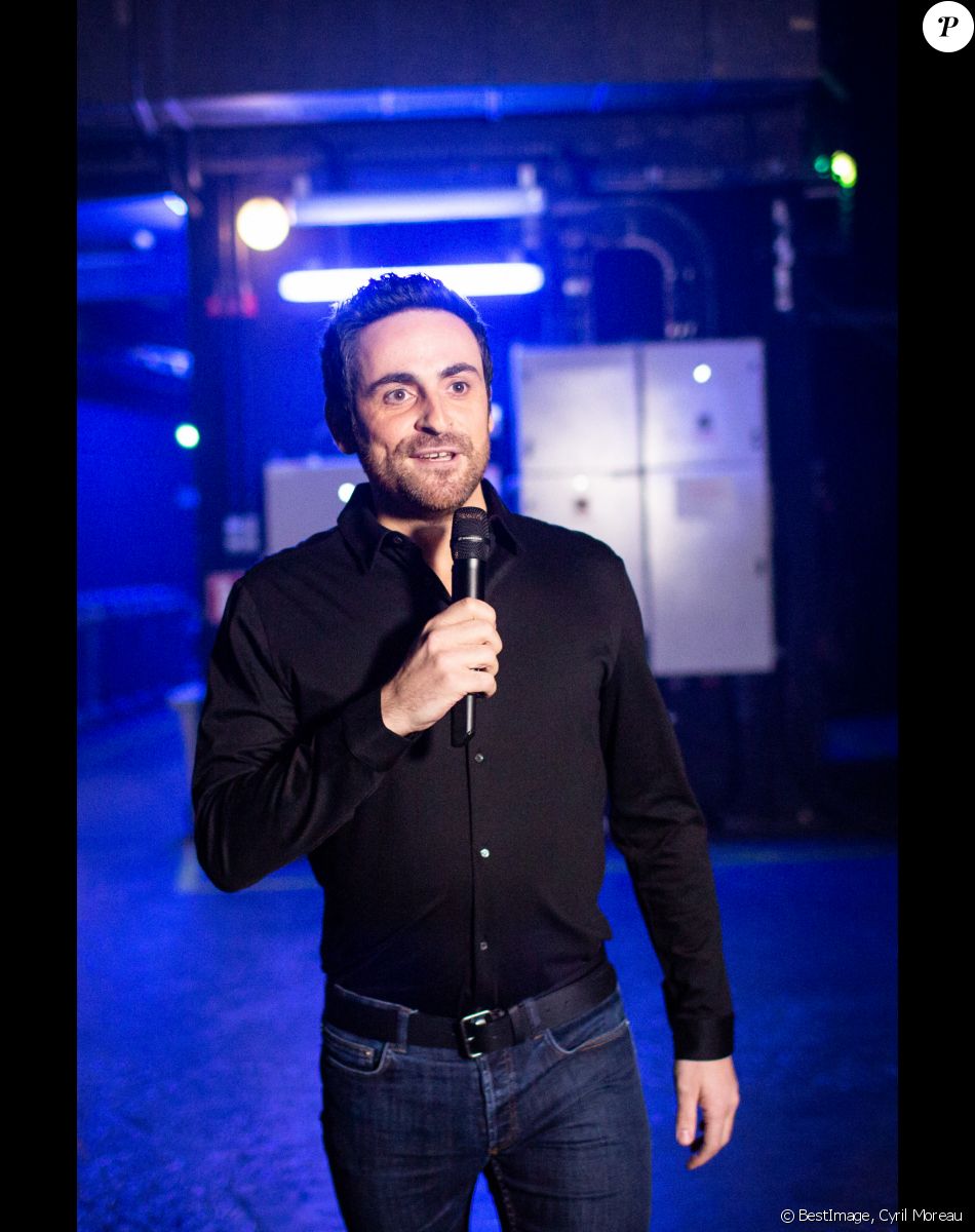 Exclusif - Camille Combal - People au spectacle de Malik Bentalha "Encore" au Dôme de Paris - Palais des Sports à Paris le 20 février 2020. © Cyril Moreau/Bestimage