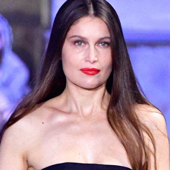 Laetitia Casta - Défilé de mode prêt-à-porter automne-hiver AMI lors de la fashion week de Paris.