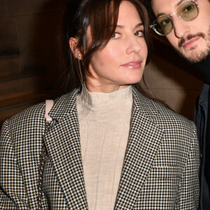 Pierre Niney et sa femme Natasha Andrew - Avant première du film "Amants" lors de la soirée d'ouverture de la rétrospective Nicole Garcia à la cinémathèque française à Paris le 15 novembre 2021. © Veeren/Bestimage
