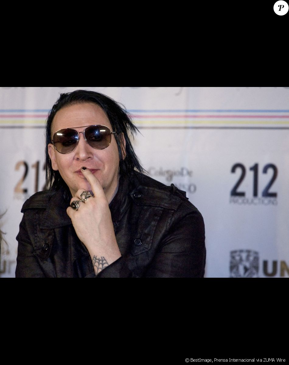 Evan Rachel Wood accuse Marilyn Manson de viol dans un documentaire - Archives - Marilyn Manson est accusé de viols et d'agressions sexuelles par plusieurs femmes dont Evan Rachel Wood. Photo du 2 novembre 2011 lors d'une conférence de presse à Mexico. © Prensa Internacional via ZUMA Wire / Bestimage