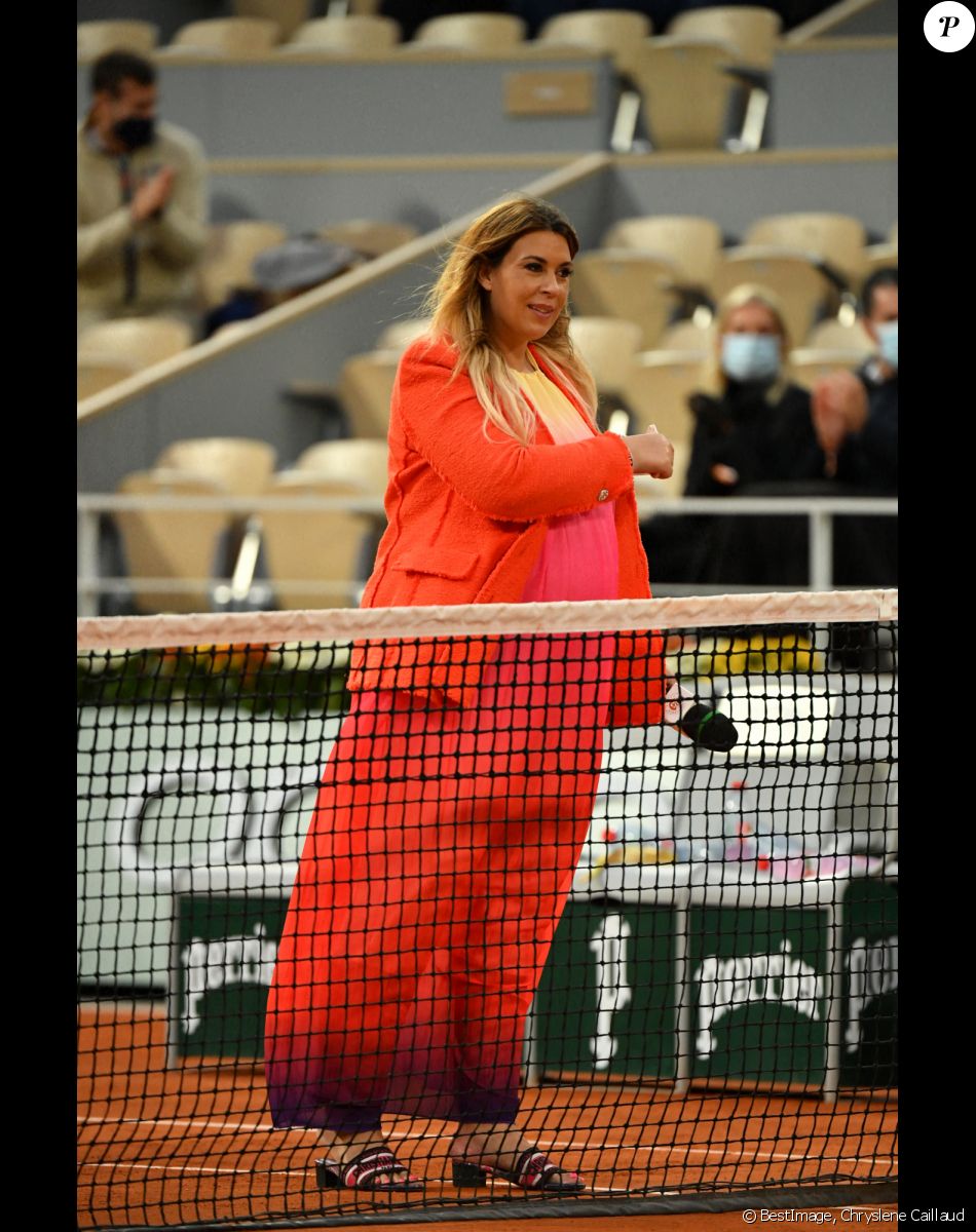 Marion Bartoli enceinte et en arc en ciel - Les internationaux de tennis de Roland Garros à Paris le 8 octobre 2020. © Chryslene Caillaud / Panoramic / Bestimage