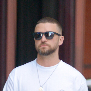 Exclusif - Jessica Biel et son mari Justin Timberlake sont allés diner avec des amis au restaurant Yves dans le quartier de Tribeca à Los Angeles, le 25 août 2019 