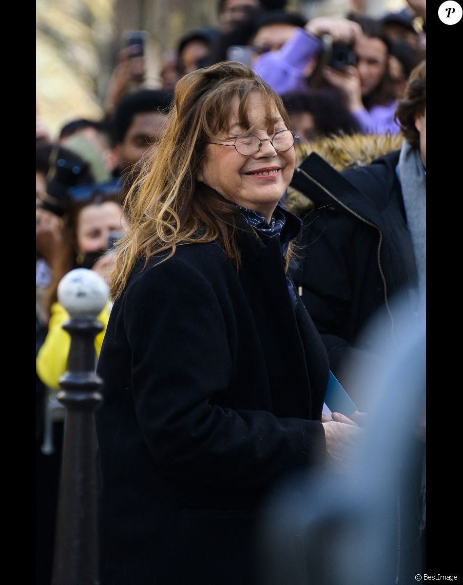 Jane Birkin - Défilé de mode automne-hiver 2022/2023 "Hermes" lors de la Fashion Week de Paris. Le 5 mars 2022. © Federico Pestellini / Panoramic / Bestimage