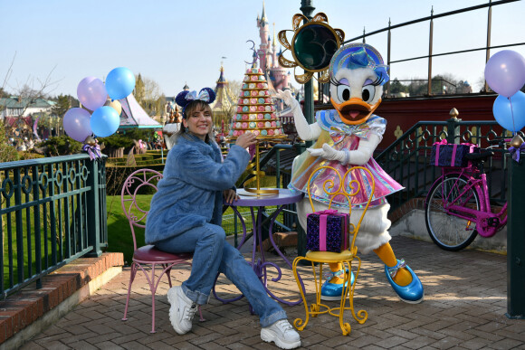 Natoo - People au 30ème anniversaire du parc d'attractions Disneyland Paris à Marne-la-Vallée le 5 mars 2022. © Disney via Bestimage 