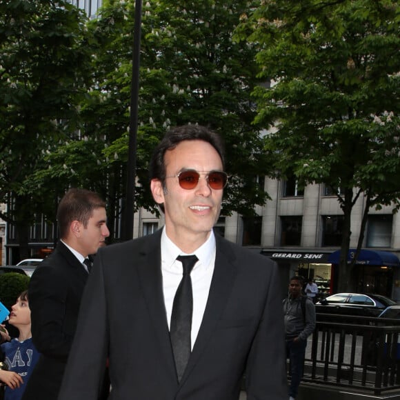 Anthony Delon arrive à la 9ème édition du "Global Gift Gala" à l'hôtel Four Seasons George V à Paris, le 25 avril 2018. © Denis Guignebourg/Bestimage 