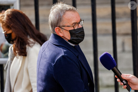 Christophe Dechavanne - Obsèques de Jean-Pierre Pernaut en la Basilique Sainte-Clotilde à Paris le 9 mars 2022. © Cyril Moreau / Bestimage