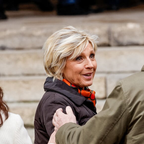 Evelyne Dhéliat - Obsèques de Jean-Pierre Pernaut en la Basilique Sainte-Clotilde à Paris le 9 mars 2022. © Cyril Moreau / Bestimage