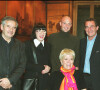 Alain Doutey, Chantal Thomass, Franck Leboeuf, Mimie Mathy, Jean-Pierre Pernaut et David Douillet au théâtre Dejazer à Paris en 2002.