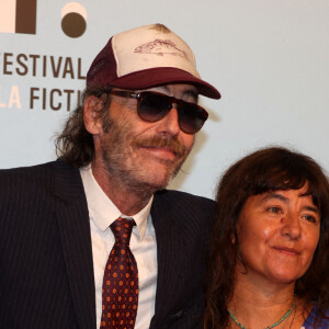Romane Bohringer et Philippe Rebbot - Projection des trois premiers épisodes de la fiction "L'amour flou" lors de la 23e édition du Festival de la Fiction tv de la Rochelle 2021 à La Rochelle, le 15 septembre 2021. © Jean-Marc Lhomer/Bestimage