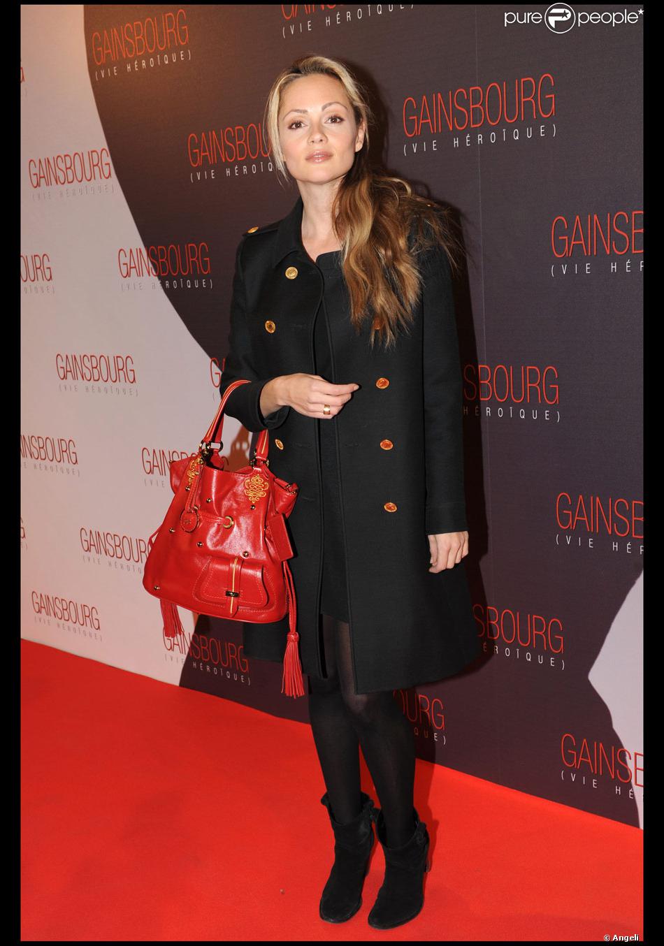 Beatrice Rosen Films Et Programmes Tv Béatrice Rosen lors de la première du film Gainsbourg (vie héroïque) à