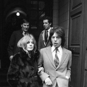 Mick Jagger, le chanteur des Rolling Stones, et l'actrice et chateuse Marianne Faithfull à Marlborough Street Court à Londres, UK,  le 29 Mai 1969. Photo by PA Archive/ABACAPRESS.COM