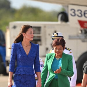 Le prince William et son épouse Kate Middleton arrivent à l'aéroport Philip S. W Goldson, à Bélize City, et débutent leur tournée caribéenne. Le 19 mars 2022.