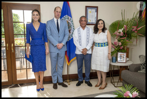 Le prince William et son épouse Kate Middleton, accueillis par le Premier Ministre de Bélize, Juan Antonio Briceno et son épouse Rossana à Bélize City. Le 19 mars 2022.