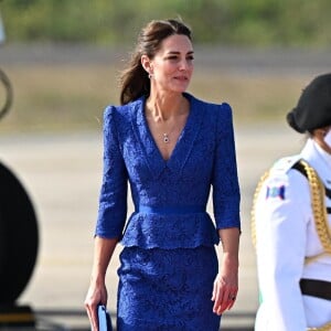 Le prince William, duc de Cambridge, et Catherine (Kate) Middleton, duchesse de Cambridge, arrivent à Belize dans le cadre de leur visite officielle dans les Caraïbes pour marquer le jubilé de platine de la reine. Bélize City, le 19 mars 2022.