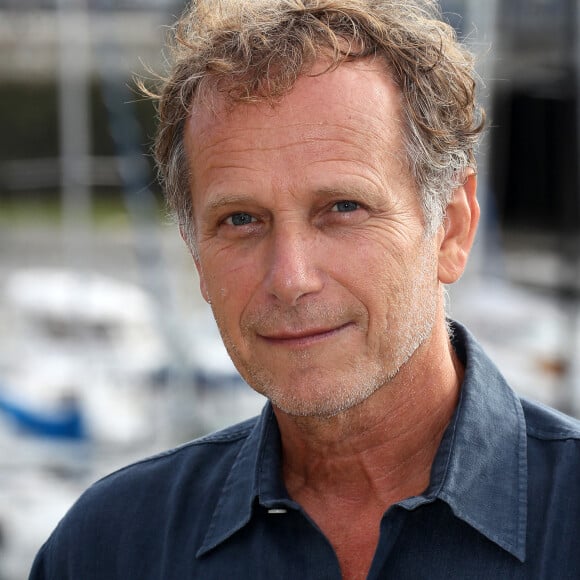 Charles Berling - Photocall du téléfilm "Glace" lors du 18ème Festival de la Fiction TV de La Rochelle. Le 17 septembre 2016 © Patrick Bernard / Bestimage