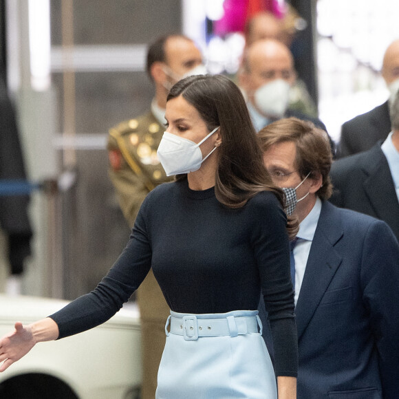 La reine Letizia d'Espagne président la cérémonie du 30 ème anniversaire du service d'urgence Samur à Madrid, le 22 mars 2022. 