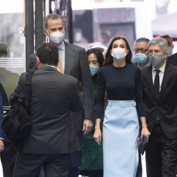 Le roi Felipe VI et la reine Letizia d'Espagne président la cérémonie du 30 ème anniversaire du service d'urgence Samur à Madrid, le 22 mars 2022. 