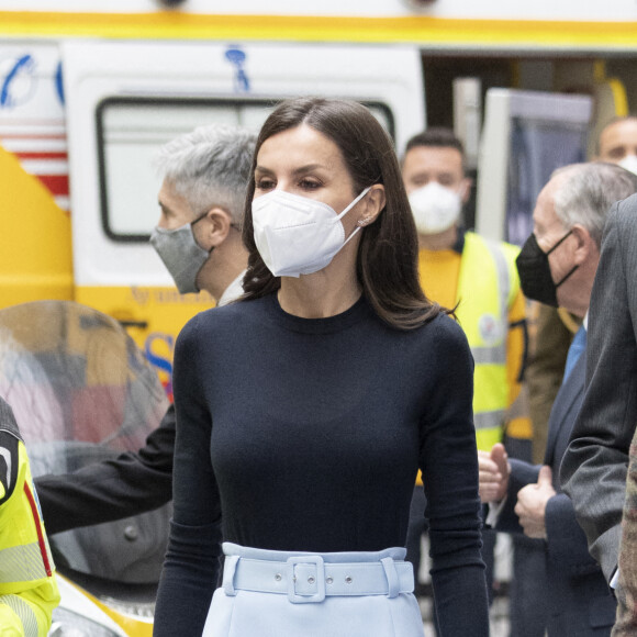 La reine Letizia d'Espagne président la cérémonie du 30 ème anniversaire du service d'urgence Samur à Madrid