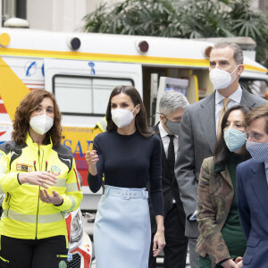 Le roi Felipe VI et la reine Letizia d'Espagne président la cérémonie du 30 ème anniversaire du service d'urgence Samur à Madrid, le 22 mars 2022. 