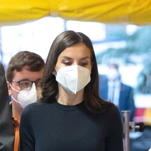 Le roi Felipe VI et la reine Letizia d'Espagne président la cérémonie du 30 ème anniversaire du service d'urgence Samur à Madrid, le 22 mars 2022. 