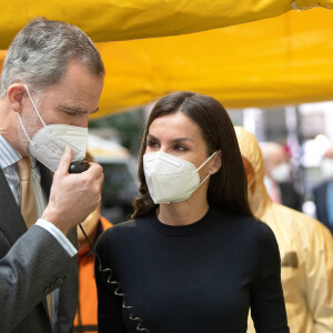 Le roi Felipe VI et la reine Letizia d'Espagne président la cérémonie du 30 ème anniversaire du service d'urgence Samur à Madrid, le 22 mars 2022. 