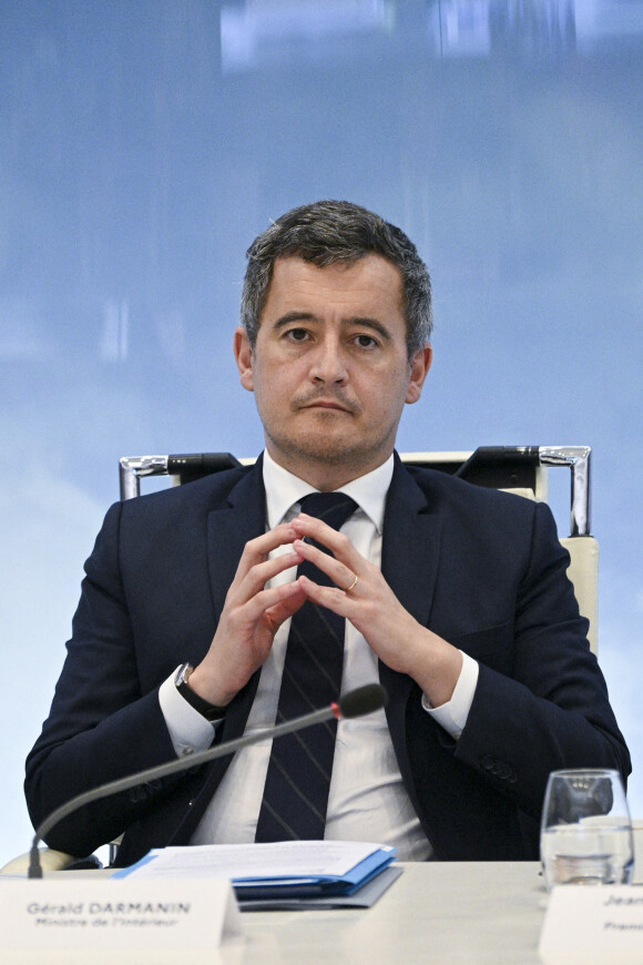 Gérald Darmanin, ministre de l'Intérieur lors de la cellule de crise sur l'accueil des réfugiés ukrainiens en France au ministère de l'intérieur hôtel de Beauvau, à Paris, France, le 22 mars 2022