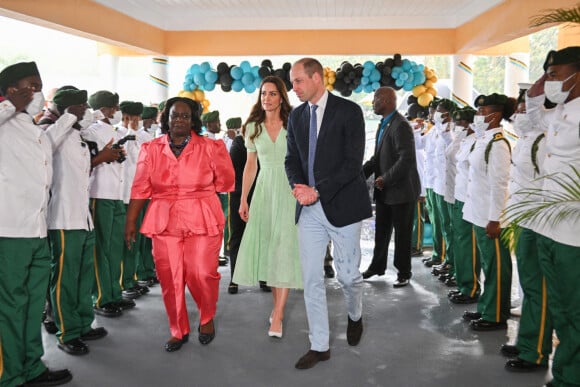 Le prince William, duc de Cambridge, et Catherine (Kate) Middleton, duchesse de Cambridge, visitent l'école primaire Sybil Strachan à Nassau aux Bahamas, le 25 mars 2022. Le duc et la duchesse de Cambridge visitent le Belize, la Jamaïque et les Bahamas au nom de sa Majesté la reine à l'occasion du jubilé de platine. 