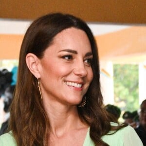 Catherine (Kate) Middleton, duchesse de Cambridge, visite l'école primaire Sybil Strachan à Nassau aux Bahamas, le 25 mars 2022. Le duc et la duchesse de Cambridge visitent le Belize, la Jamaïque et les Bahamas au nom de sa Majesté la reine à l'occasion du jubilé de platine. 