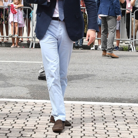 Le prince William, duc de Cambridge, et Catherine (Kate) Middleton, duchesse de Cambridge, rencontrent des travailleurs qui ont été en première ligne pendant la pandémie de Covid-19, au Garden of Remembrance, à Nassau, aux Bahamas, le 25 mars 2022. 