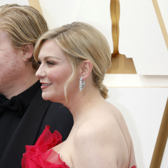 Jesse Plemons et sa femme Kirsten Dunst - 94e édition de la cérémonie des Oscars à Los Angeles, le 27 mars 2022. © Future-Image via Zuma Press/Bestimage