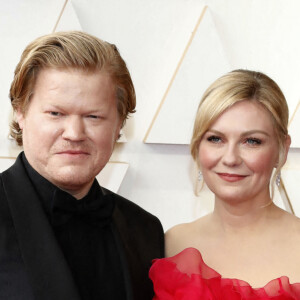 Jesse Plemons et sa femme Kirsten Dunst - 94e édition de la cérémonie des Oscars à Los Angeles, le 27 mars 2022. © Future-Image via Zuma Press/Bestimage