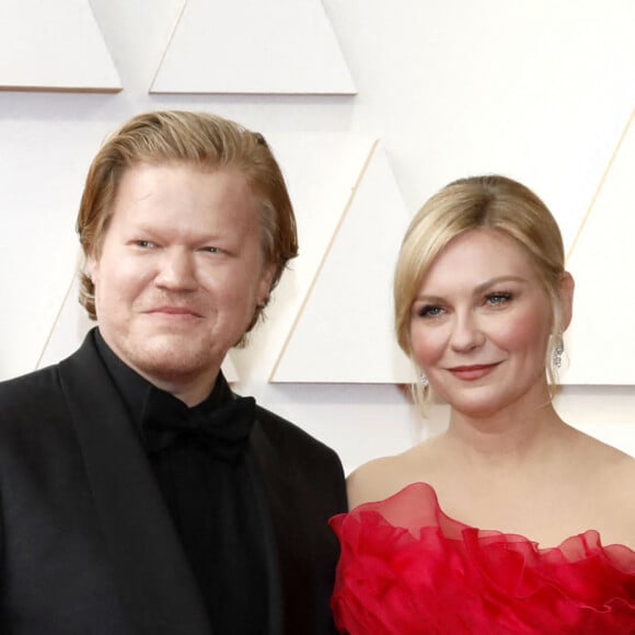 Jesse Plemons et sa femme Kirsten Dunst - 94e édition de la cérémonie des Oscars à Los Angeles, le 27 mars 2022. © Future-Image via Zuma Press/Bestimage