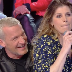 Aurore Castaldi fait une surprise à son mari Benjamin Castaldi dans "Touche pas à mon poste" - Émission du 28 mars 2022, C8