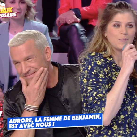 Aurore Castaldi fait une surprise à son mari Benjamin Castaldi dans "Touche pas à mon poste" - Émission du 28 mars 2022, C8