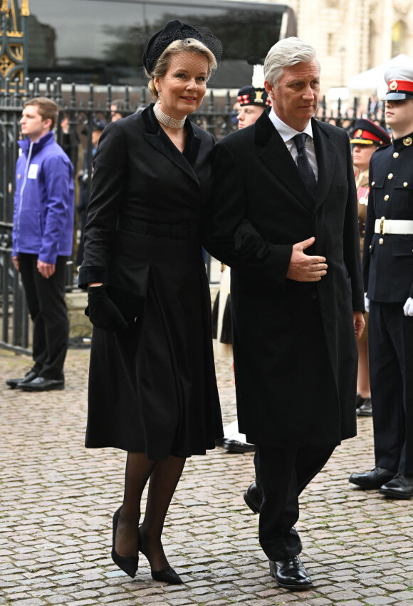 La reine Mathilde et le roi Philippe de Belgique - Service d'action de grâce en hommage au prince Philip, duc d'Edimbourg, à l'abbaye de Westminster à Londres, le 29 mars 2022. Le prince Philip, duc d'Edimbourg, est décédé le 9 avril 2021.