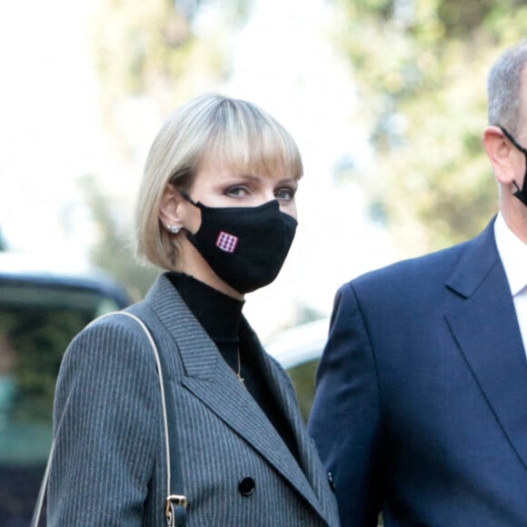 La princesse Charlène de Monaco, le prince Albert II - Cérémonie d'hommage national aux victimes de l'attentat terroriste du 29 octobre 2020 au sommet de la Colline du Château à Nice le 7 novembre 2020. © Patrick Aventurier / Pool / Bestimage