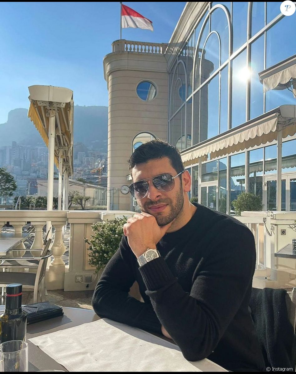 Samir Benzema (cousin du footballeur Karim Benzema) et sa compagne Melani victime d'un vol en pleine rue à Lyon.