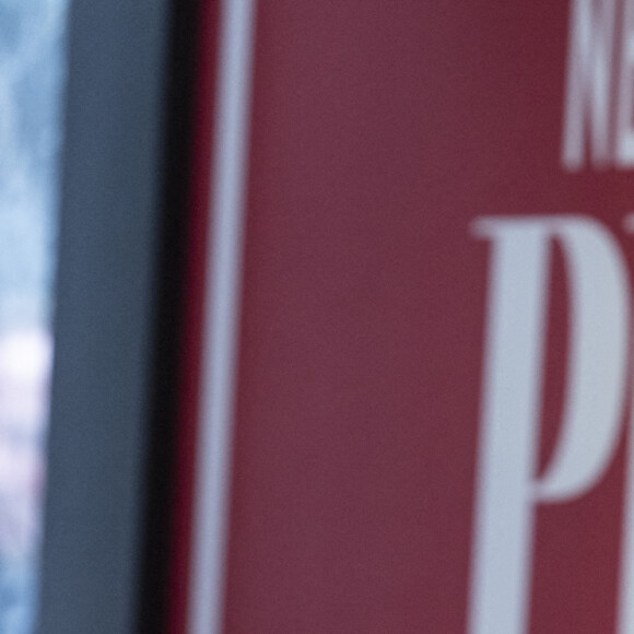 Matthew Broderick et sa femme Sarah Jessica Parker (Robe Prabal Gurung) au photocall de la première de la pièce "Plaza Suite" de N.Simon au théâtre Hudson de New York City, New York, Etats-Unis, le 28 mars 2022. 