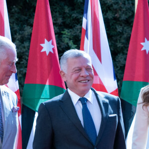 Camilla Parker Bowles, duchesse de Cornouailles, le prince Charles, le roi Abdallah II, la reine Rania et le prince Hussein de Jordanie - Le prince de Galles et sa femme la duchesse de Cornouailles sont reçus au palais Al Husseiniya à Amman par le roi et la reine de Jordanie, à l'occasion de leur visite officielle en Jordanie. Le 16 novembre 2021