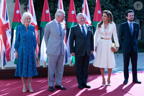 Camilla Parker Bowles, duchesse de Cornouailles, le prince Charles, le roi Abdallah II, la reine Rania et le prince Hussein de Jordanie - Le prince de Galles et sa femme la duchesse de Cornouailles sont reçus au palais Al Husseiniya à Amman par le roi et la reine de Jordanie, à l'occasion de leur visite officielle en Jordanie. Le 16 novembre 2021