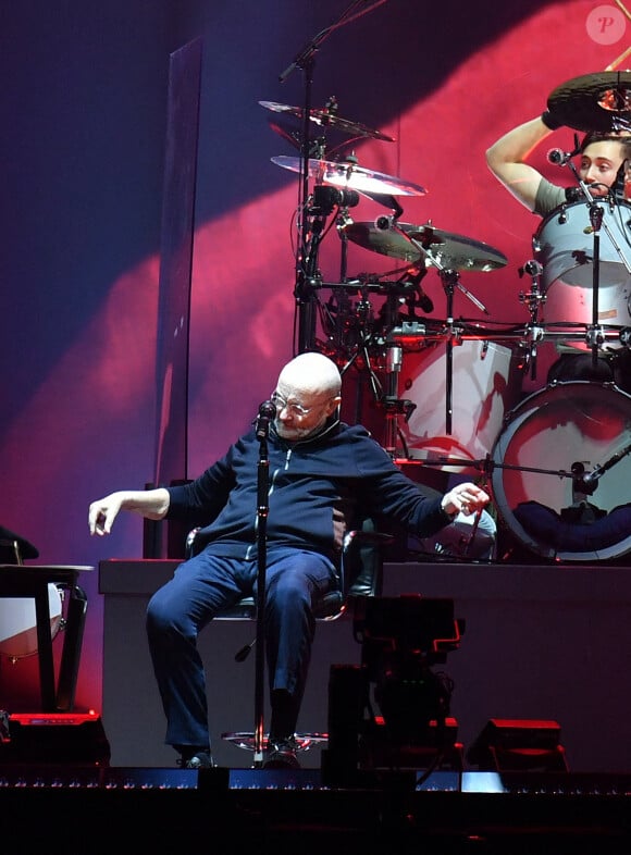 Phil Collins - Genesis (Mike Rutherford, Phil Collins et Tony Banks) en concert à Paris La Défense Arena à Nanterre le 16 mars 2022. © Veeren/Bestimage 