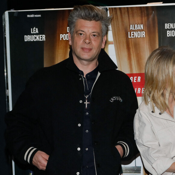 Benjamin Biolay, Léa Drucker, Emma de Caunes lors de l'avant-première du film "Le monde d'hier" à l'UGC Ciné Cité les Halles à Paris le 28 mars 2022. © Christophe Clovis / Bestimage 