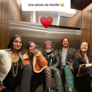 Florent Pagny, sa femme Azucena et leurs enfants Aël et Inca, sur Instagram, mars 2022.