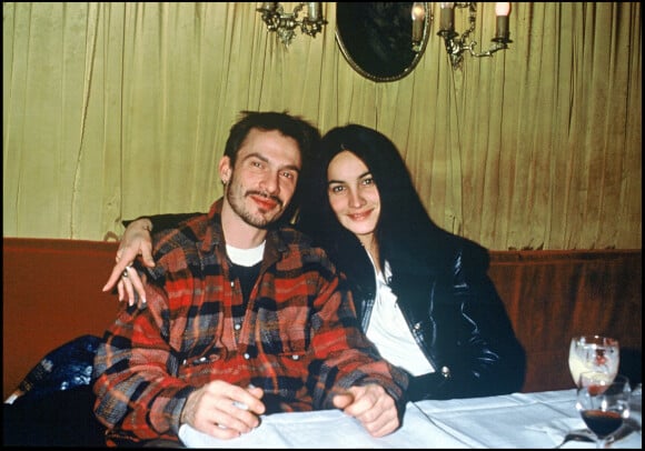 Florent Pagny et sa femme Azucena en soirée à Paris en 1993.