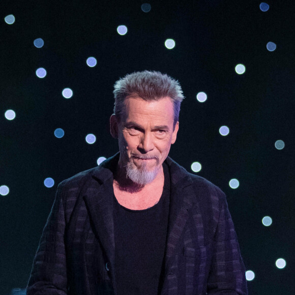 Exclusif - Florent Pagny, chant (PAGNY – L'avenir) - Enregistrement de l'émission "Symphonie pour la vie, Spéciale Pièces Jaunes" aux Folies Grüss à Paris, diffusée le 4 février sur France 3. Le 12 janvier 2022 © Cyril Moreau / Bestimage