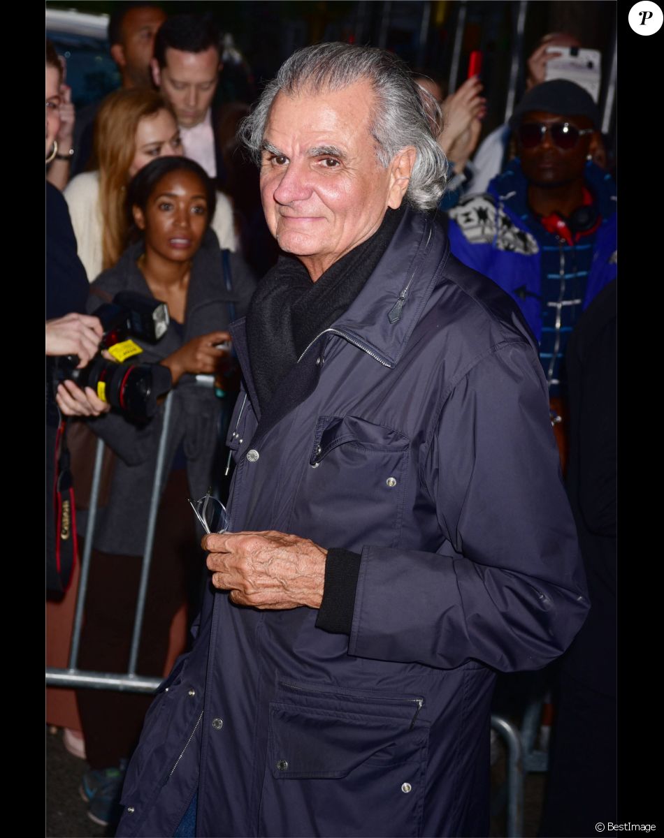 Patrick Demarchelier - Sortie des people du Carlyle Hotel pour se rendre au MET 2017 Costume Institute Gala sur le thème de "Rei Kawakubo/Comme des Garçons: Art Of The In-Between" à New York, le 1er mai 2017. © CPA/Bestimage
