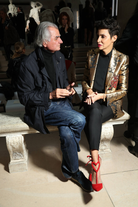 Patrick Demarchelier et Farida Khelfa - Backstage du défilé de mode prêt-à-porter automne-hiver 2017/2018 "Louis Vuitton" au Musée du Louvre à Paris le 7 mars 2017.