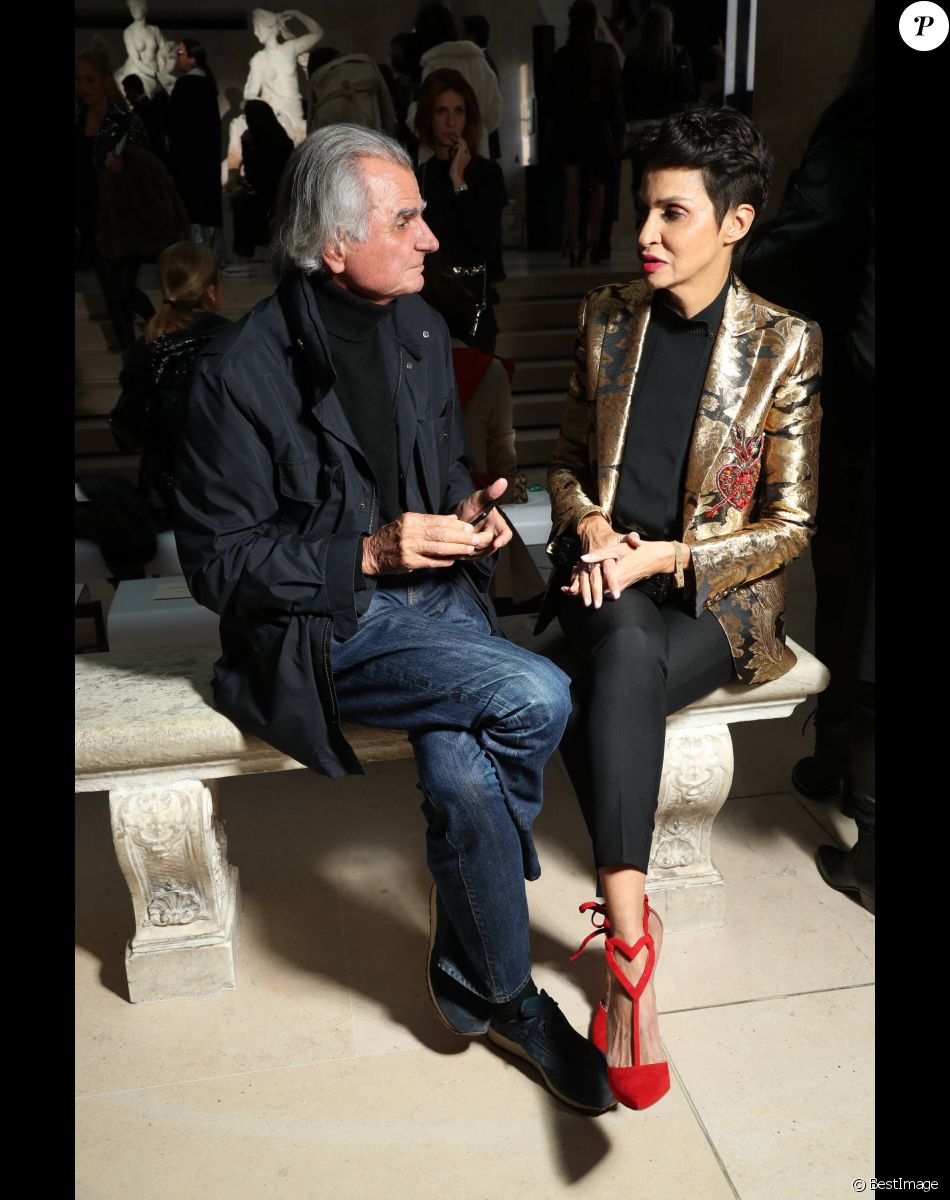 Patrick Demarchelier et Farida Khelfa - Backstage du défilé de mode prêt-à-porter automne-hiver 2017/2018 "Louis Vuitton" au Musée du Louvre à Paris le 7 mars 2017.
