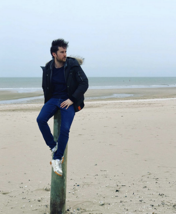 Julien Alluguette (acteur dans la série "Ici tout commence") sur Instagram